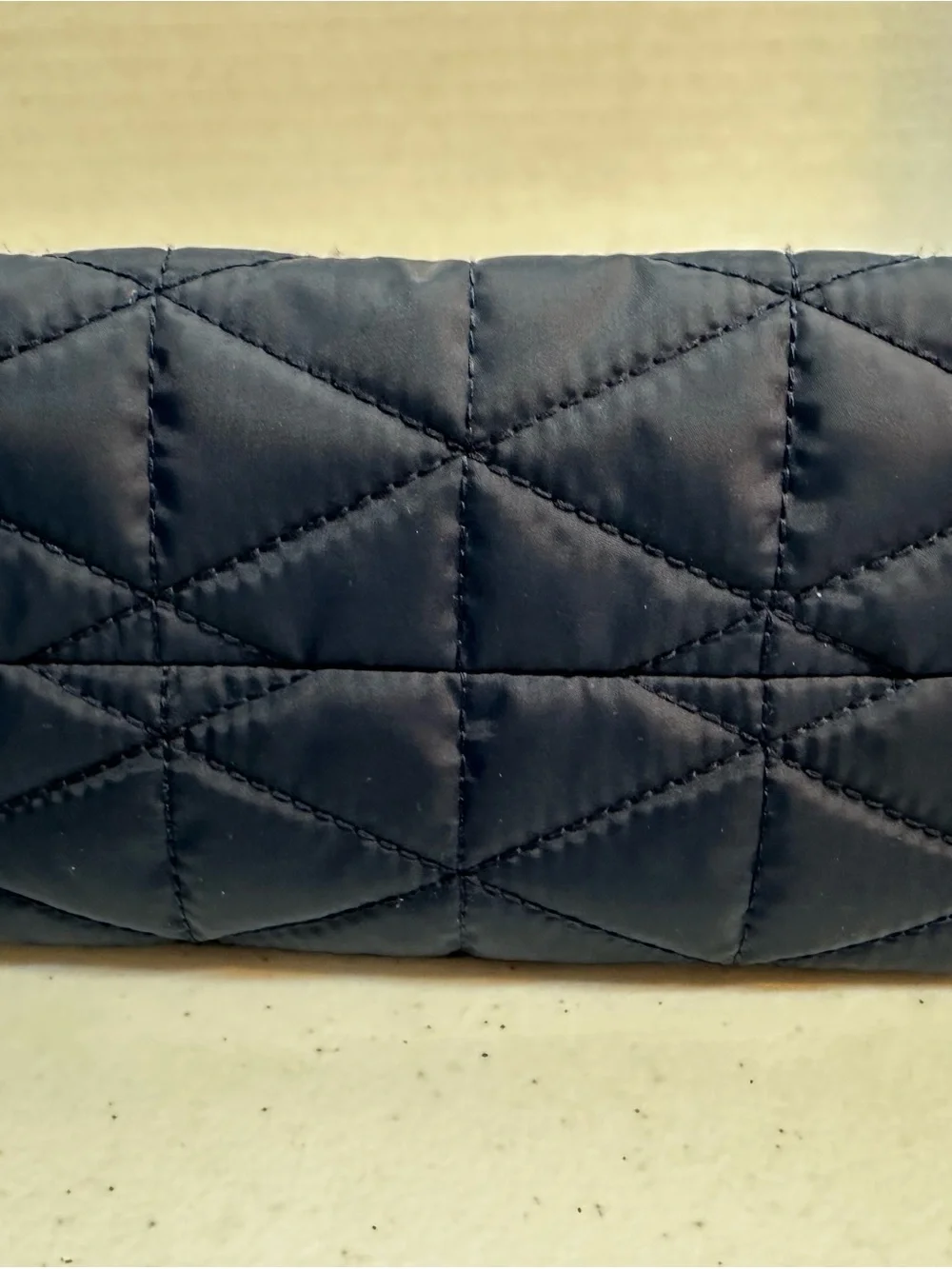 Kate Spade New York Black Quilted Nylon Cosmetic Makeup Travel Pouch Bag OS